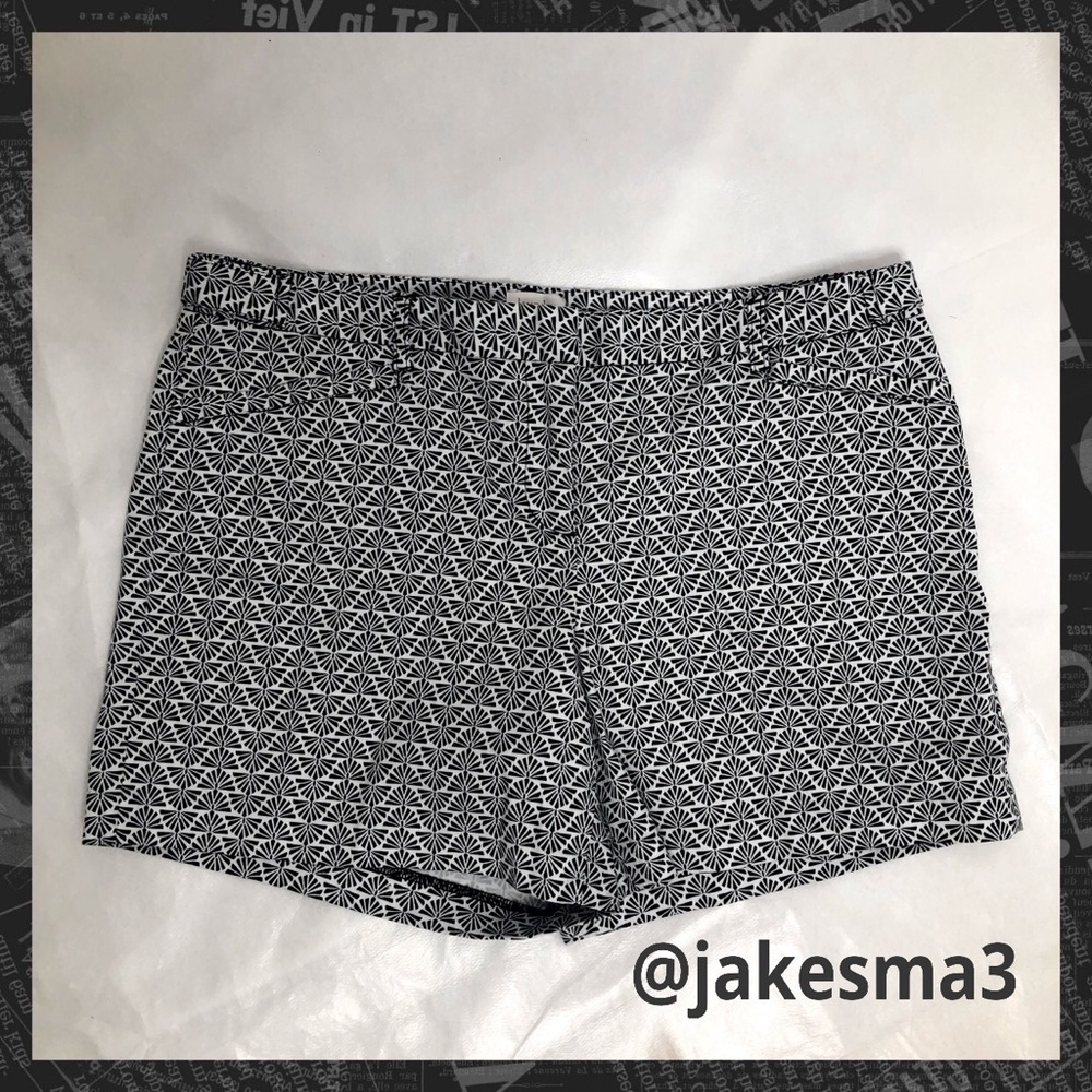 laundry by shelli segal black & white print shorts
